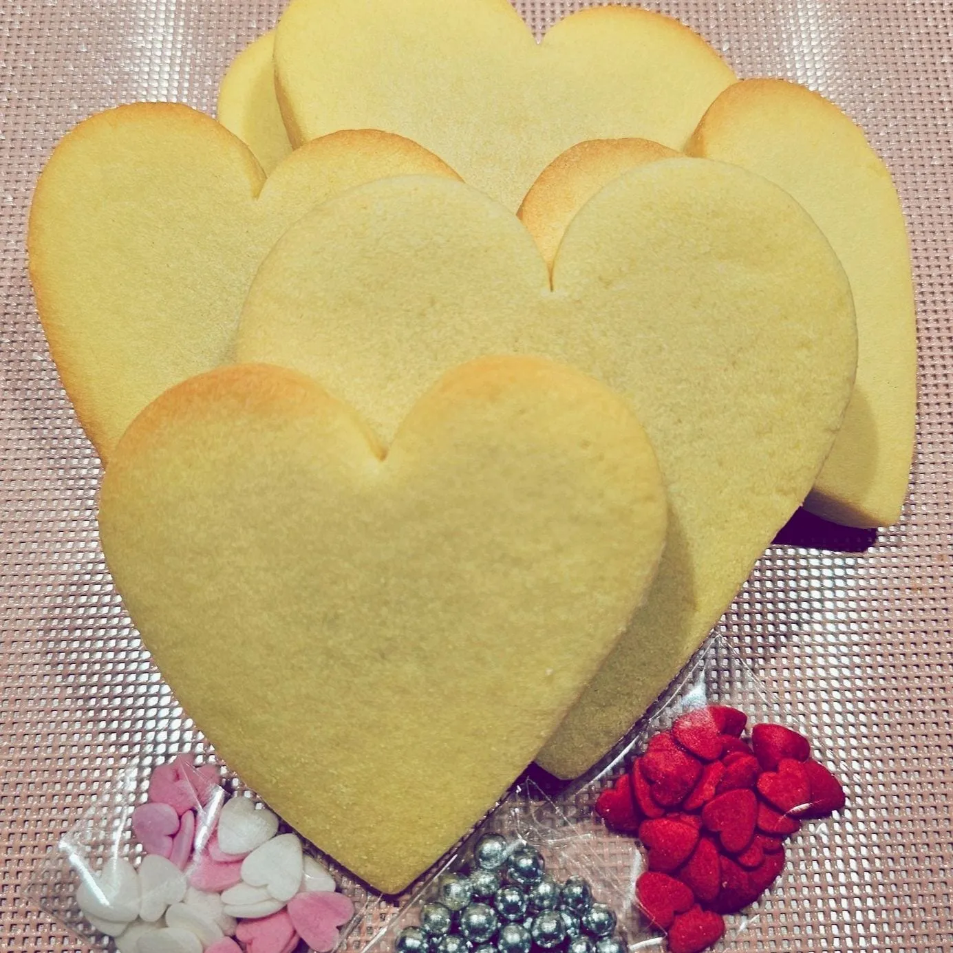 Hearts, ready to decorate